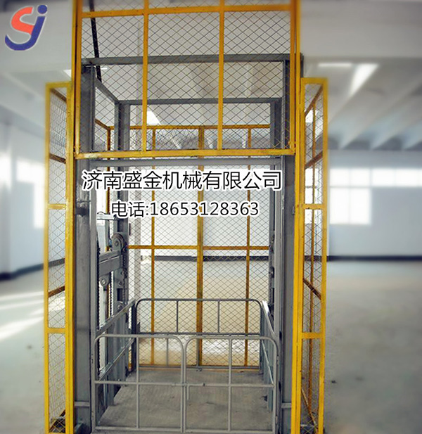 設(shè)計導(dǎo)軌式升降機(jī)地坑時要注意的問題 發(fā)布時間:2017-12-06 16:10:52 來源:濟(jì)南盛金升降平臺機(jī)械有限公司 點(diǎn)擊:50 設(shè)計導(dǎo)軌式升降機(jī)地坑時要注意的問題 導(dǎo)軌式(圖2) \